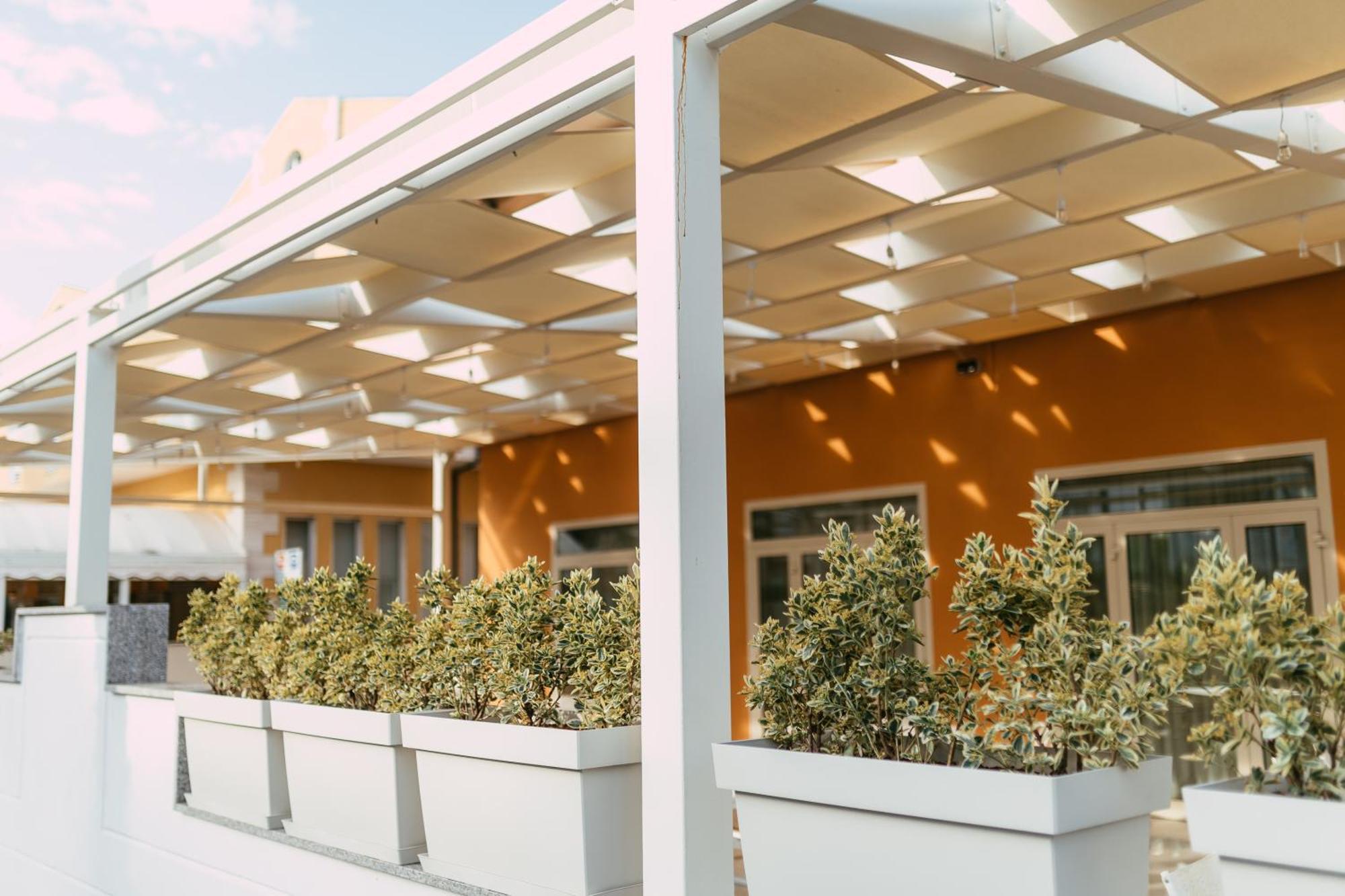Hotel President Vasto Kültér fotó