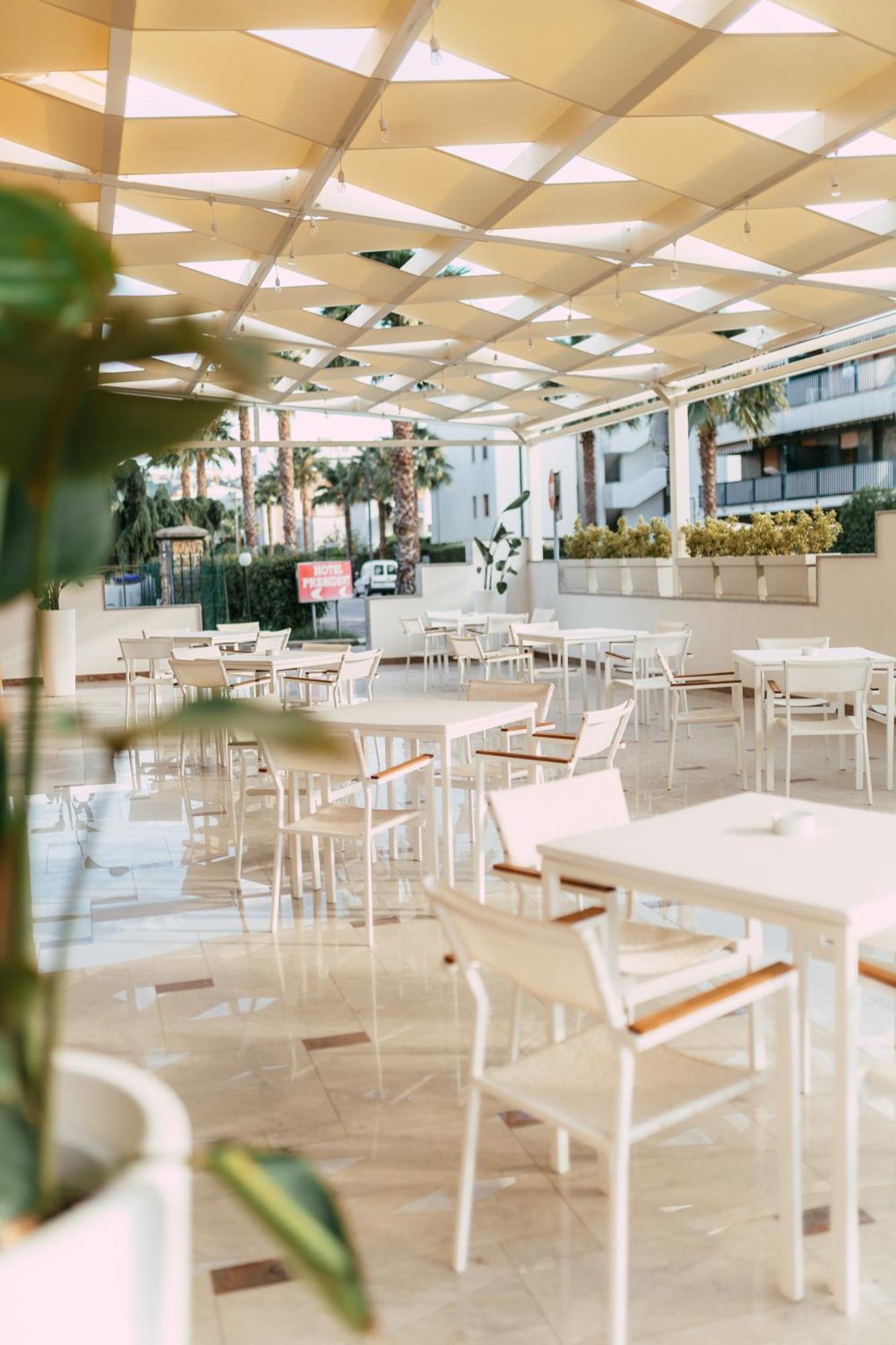 Hotel President Vasto Kültér fotó