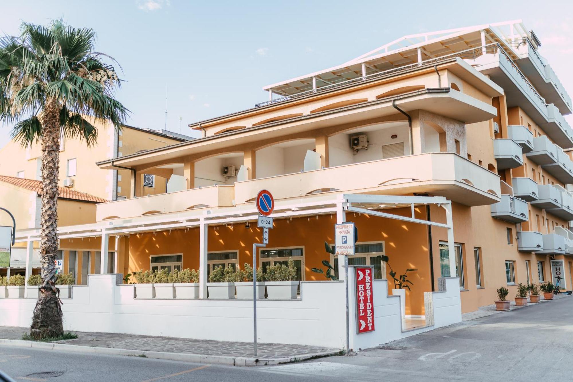 Hotel President Vasto Kültér fotó